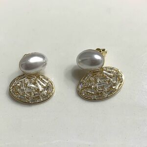 High Quality Glass Stud Earrings For Women Simulated Pearl Elegant Temperament